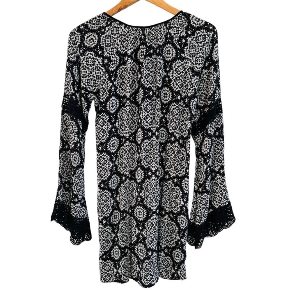 Lovestitch Black and White Boho Long Blouse Flare Sleeve Tie Front size Medium - Picture 3 of 10
